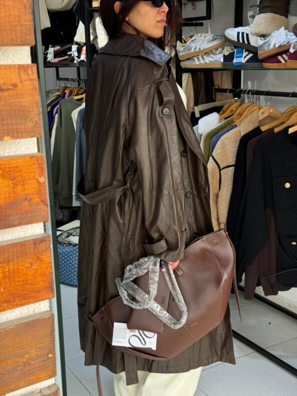 WhatsApp Image 2025-11-18 at 21.37.04